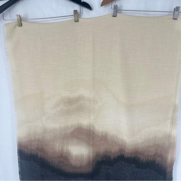 Vince Camuto Recycled Elegant Ombre Throw/Shawl - Picture 3 of 11